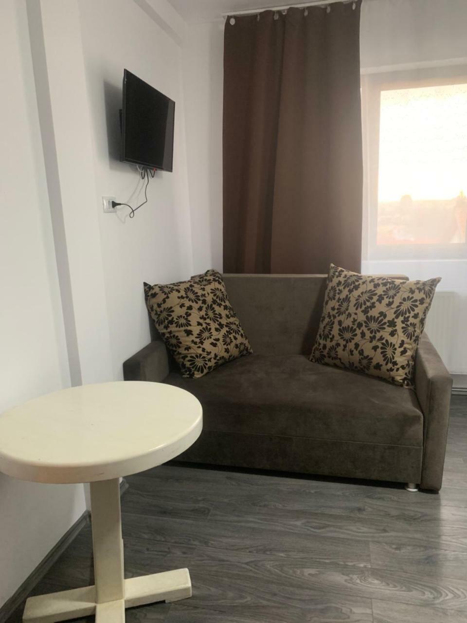 Ferienwohnung Casa Famous Iasi Exterior foto
